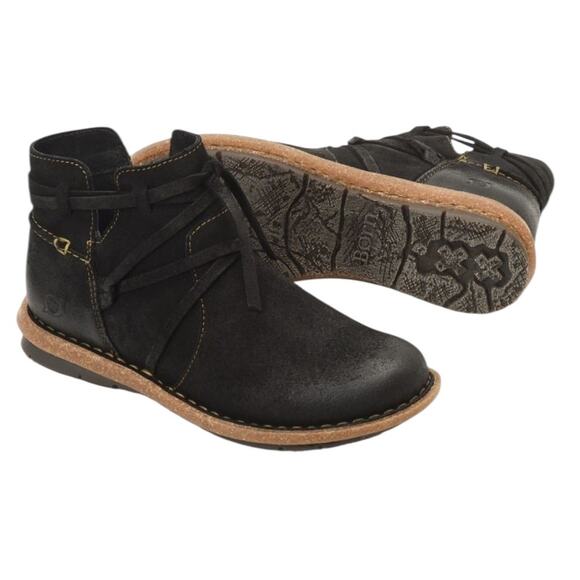 NWOT Born Tarkiln Black Distressed Booties – Sz 9.5M - Picture 1 of 12